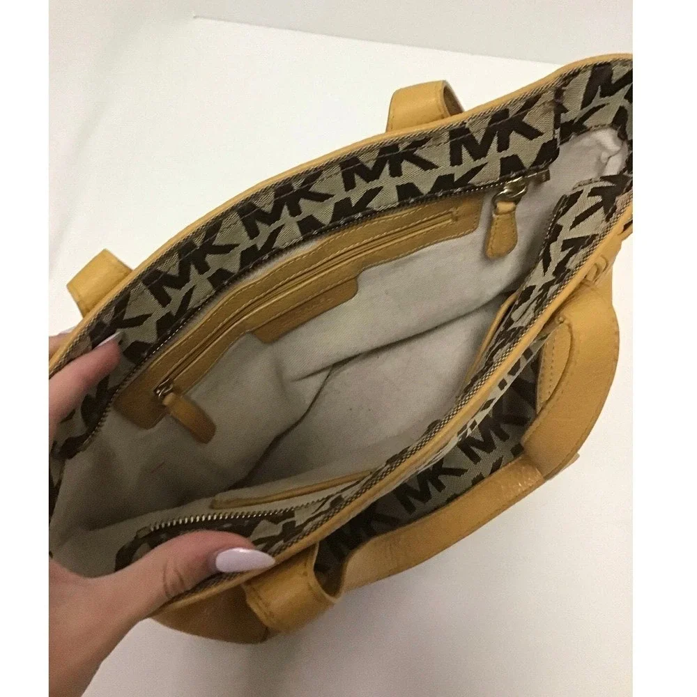 Michael Kors‎ Leather Handbag
